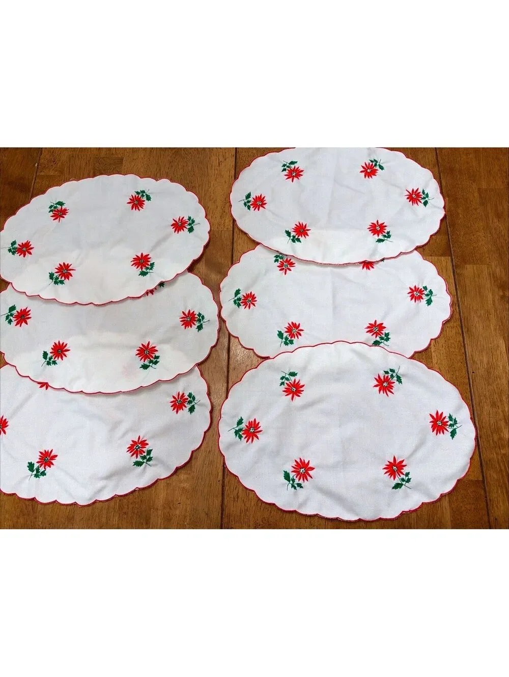 VTG Christmas Cloth Placemats Red Poinsettia Embroidered Retro Kitchen Set 6